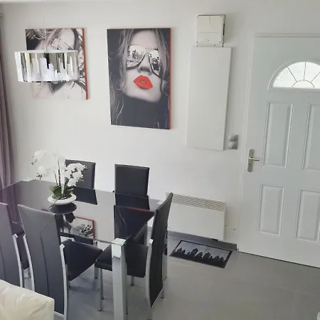 Maison Bleue Tatil Evi Bidart